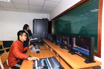 影視演演播室 影視節(jié)目制作的核心平臺